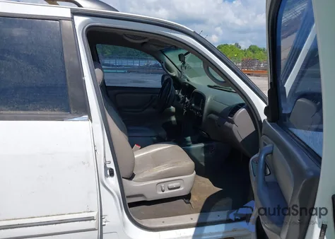 2006 Toyota Sequoia Sr5 V8 from USA, damaged, VIN 5TDZT34A56S276764